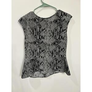 Ann Taylor Black Label Snakeskin Shell.  Size 8